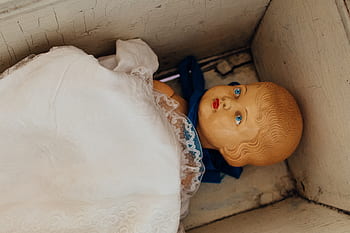 Set your doll free.